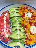 Ensalada de Garbanzos con Pimientos, Aguacate, tomate!