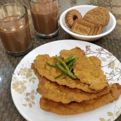 A picture of Fafda.