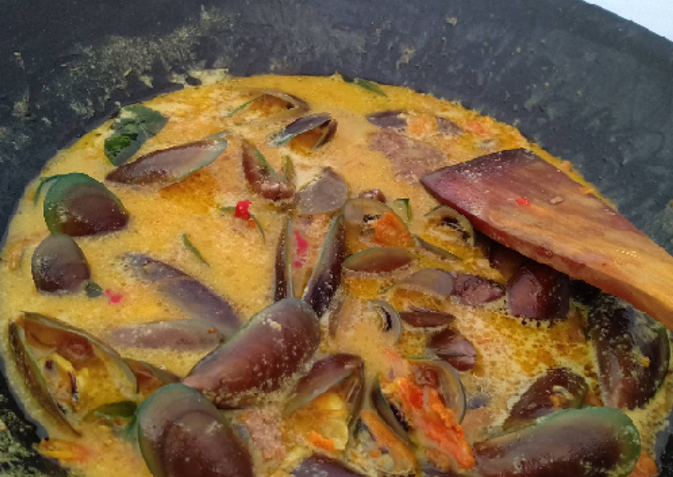 Rica kerang hijau pedas