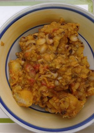 A picture of Porridge beans and yam.