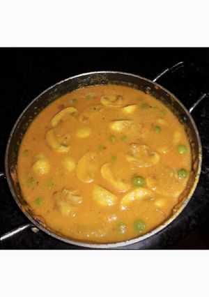 A picture of Mushroom matar.