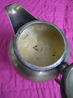 बेसन वाला दूध (Besan wala dudh recipe in Hindi) रेसिपी मुख्य फोटो