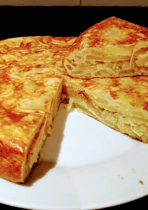 Una foto de Tortilla de patatas con cebolla