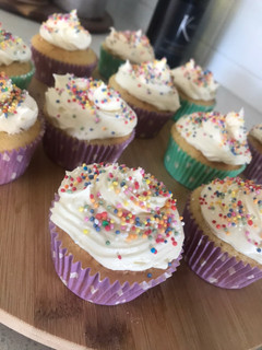 Foto resep Vanilla cupcake with buttercream icing 🧁