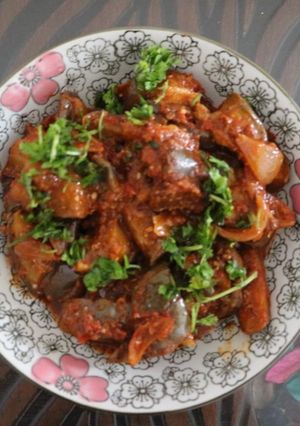 A picture of Brinjal with tamarind masala.