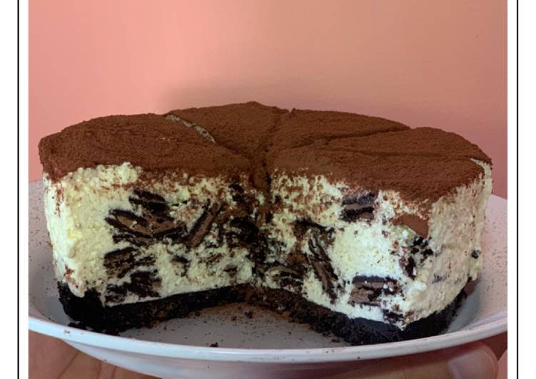 Oreo Tiramisu Cheesecake