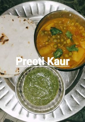 अचारी धनिया लहसुन की चटपटी चटनी रेसिपी मुख्य फोटो