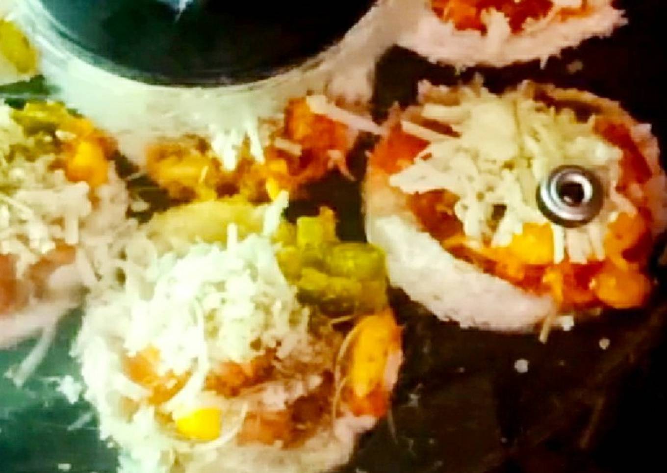 Breakfast easy pizza cup