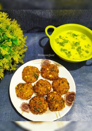 A picture of Chana Dal Palak Vada.