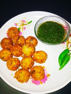 फलाहारी साबूदाना पाॅप्स (falahari sabudana pops recipe in Hindi) रेसिपी मुख्य फोटो