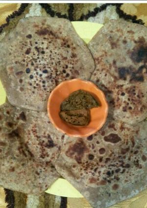 A picture of Achar masala stuff paratha.