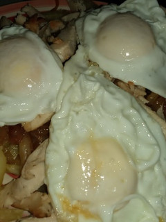 Una foto de Chorrillana de Pollo