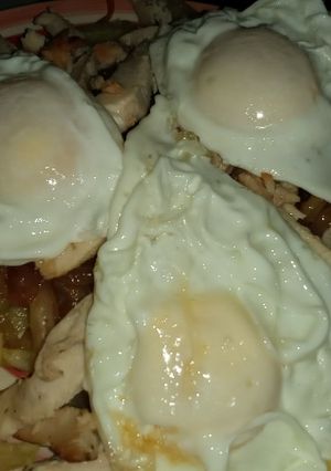 Una foto de Chorrillana de Pollo