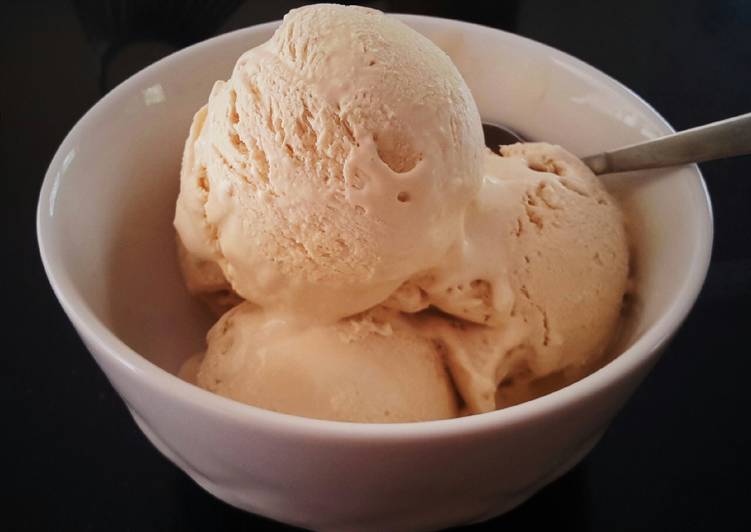 Simple Homemade Coffee Ice Cream
