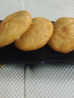 मटर कचौड़ी (matar kachodi recipe in Hindi) रेसिपी मुख्य फोटो