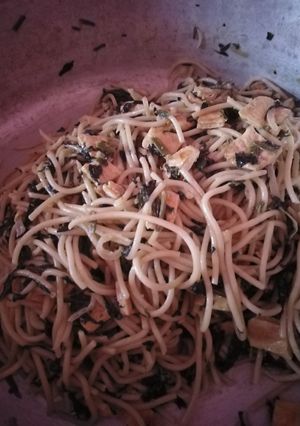 Una foto de Espaguetti con espinacas