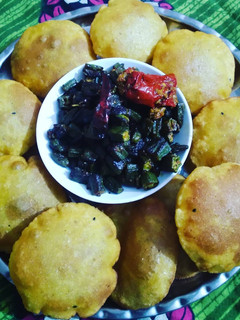मक्के आटे की पूरी (Makke aate ki puri recipe in hindi) रेसिपी मुख्य फोटो