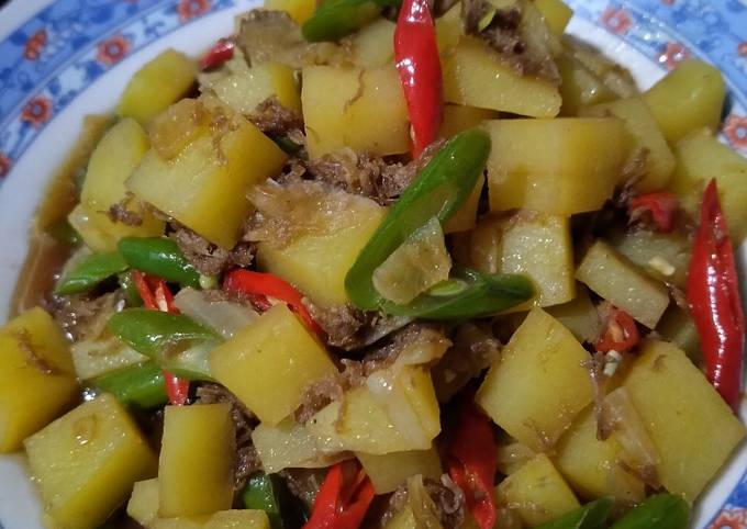 Resep Tumis kentang, buncis &amp;amp; daging cincang Anti Gagal