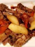 Pollo con manzanas y pasas
