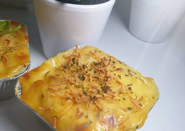 Langkah Mudah untuk Menyiapkan Creamy macaroni schotel Anti Gagal