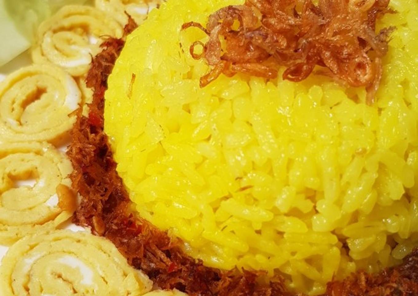 Nasi Kuning Rice Cooker Bumbu Cemplung No Ribet