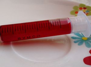 Una foto de Jeringas sangrientas