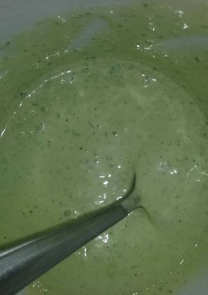 Una foto de Mayonesa CASERA de Ajo y Perejil en Mixer!