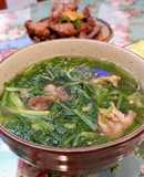 Canh cải đắng nấu xương heo