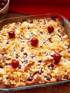 عکسی از دستور کیک کرامبل آلبالو 🍒🍒🍒