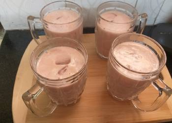 Easiest Way to Cook Delicious Banana Strawberry n oats milkshake