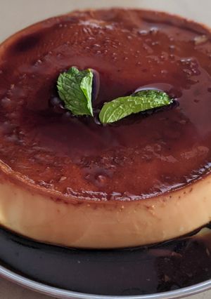 कॅरमेल कस्टर्ड (caramel custard recipe in marathi) रेसिपी चे मुख्य फोटो