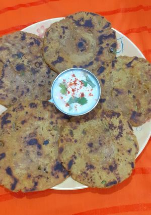 A picture of Jowar Bajra Dhebra.