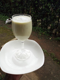 A picture of Avocado Banana Smoothie#teamcontest#s&jblends.