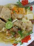 Mie kocok baso seger