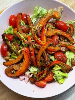 Une photo de Salade poivron - pesto