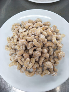 掛霜腰果 的食譜成品照片