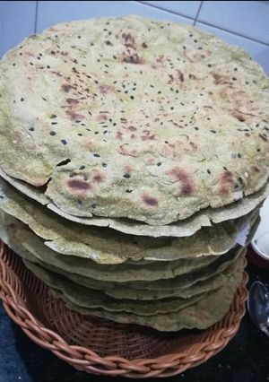 A picture of Bajra ka Crispy Roti.
