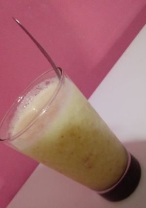 Una foto de Licuado de frutas💪