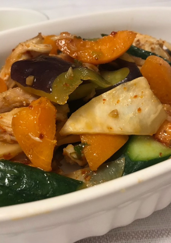 黄杏· 紫甜椒·鸡胸肉沙拉（当季水果 & 蔬菜好搭配👍👍） 的食譜成品照片