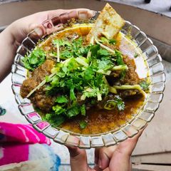 A picture of Lazeez Mutton karahi.