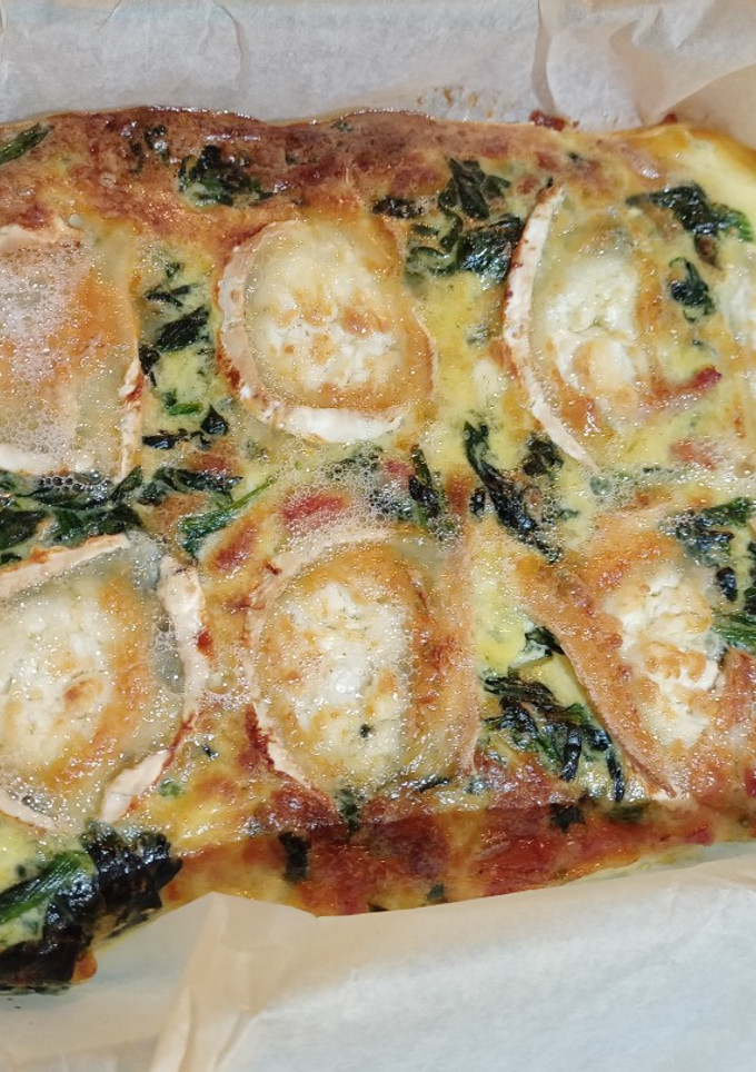 Una foto de Quiche de espinacas y bacon