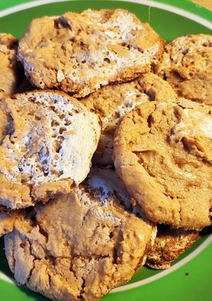 A picture of Peanut Butter FlufferNutter Cookies.