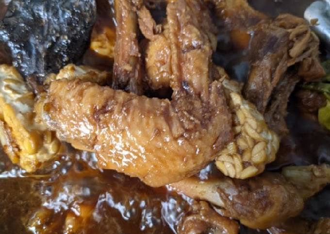 Cara Gampang Membuat Ayam goreng bacem dan tempe yang Lezat