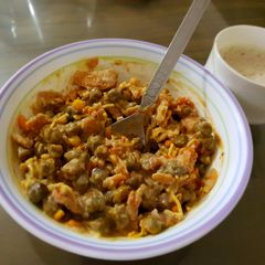 A picture of Green chana chat.