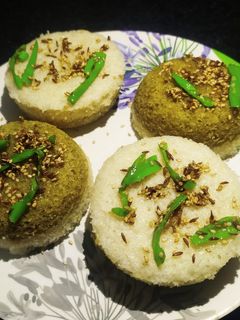 ફરાળી સેન્ડવીચ ઢોકળા (Farali Sandwich Dhokla Recipe In Gujarati) રેસીપી મુખ્ય ફોટો