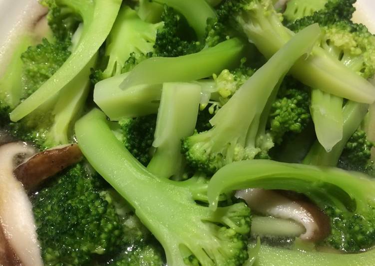 Resep Brokoli jamuR saus tiram Anti Gagal