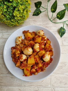 Foto resep Sambal Goreng Kentang Telur Puyuh