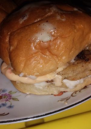 A picture of Mini Chicken burger.