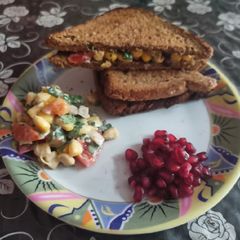A picture of Garlic corn sandwich.