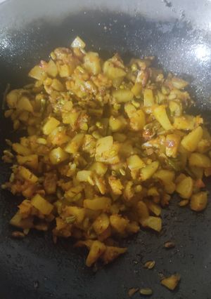 आलू चवला (aloo chabla recipe in Hindi) रेसिपी मुख्य फोटो